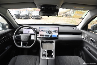 2025款瑞虎8 PLUS 290TGDI DCT豪华型图片