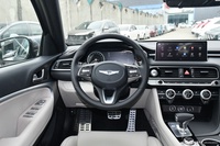 2023款捷尼赛思G70 2.0T 四驱豪华型