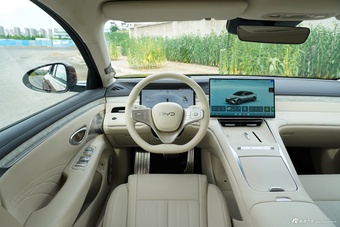 2026款海豹08 DM-i 350KM四驱旗舰型