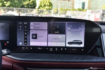 2026款奥迪Q5L 智混豪华版