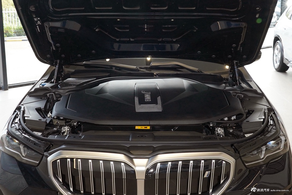 2026款宝马i5 eDrive 40L M运动套装