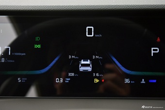 2025款博越L 第四代 1.5TD DCT 启程