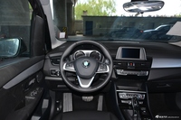 2019款宝马2系多功能旅行1.5T领先型220i 