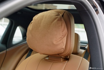 2025款奔驰E级改款 E 300 L 豪华型