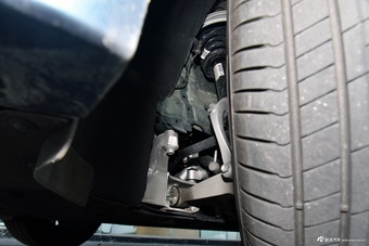 2025款岚图梦想家 PHEV 四驱尊贵乾崑版