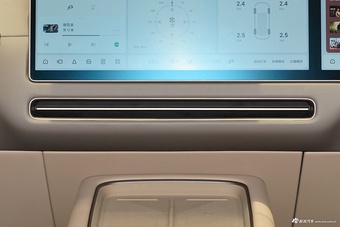 2025款理想i8 高配