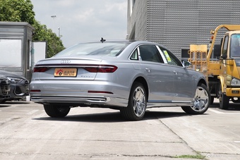 2026款奥迪A8L 55 TFSI Horch创始人版
