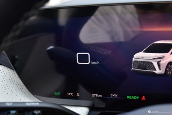 2026款别克GL8插混 陆尊 奢享版