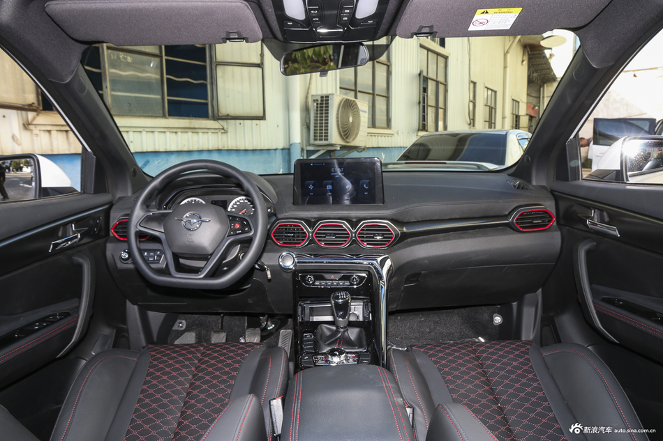  2019款海马8S 1.6T手动潮版