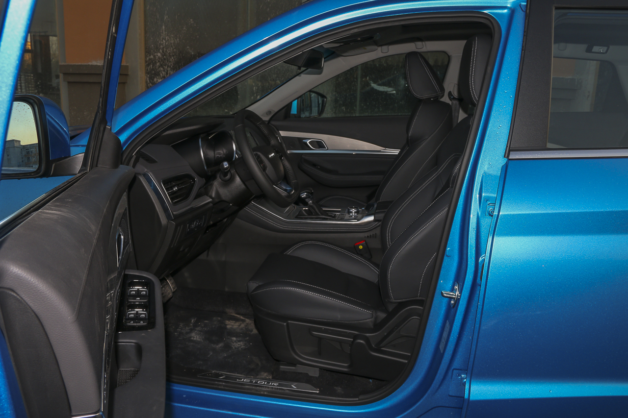 2020款捷途X70 1.5T DCT悦行版6座