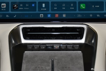 2026款腾势N8L 旗舰型