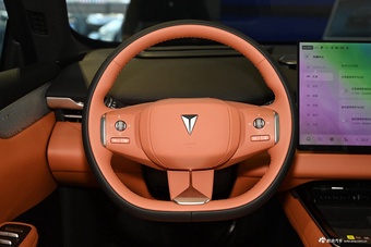 2026款深蓝S05 520MAX纯电版