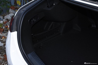 2025款奔驰E级 E 300 L 时尚运动型