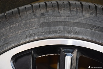 2020款奔腾T77 Pro自动尊贵型280 TID