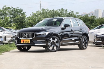 2025款沃尔沃XC60 插电式混合动力 智雅豪华版