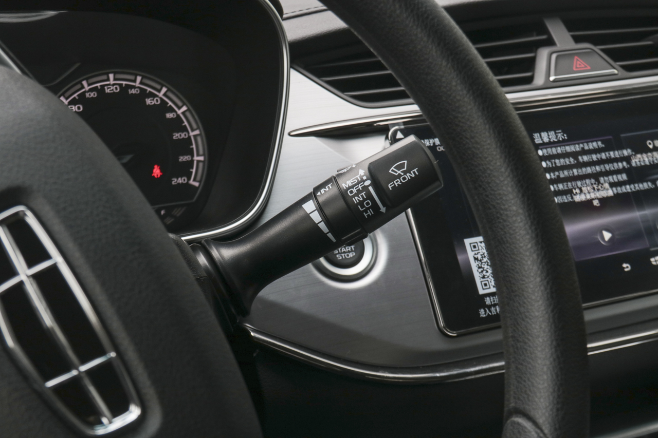 2019款吉利缤瑞1.0T手动200T手动缤驰版