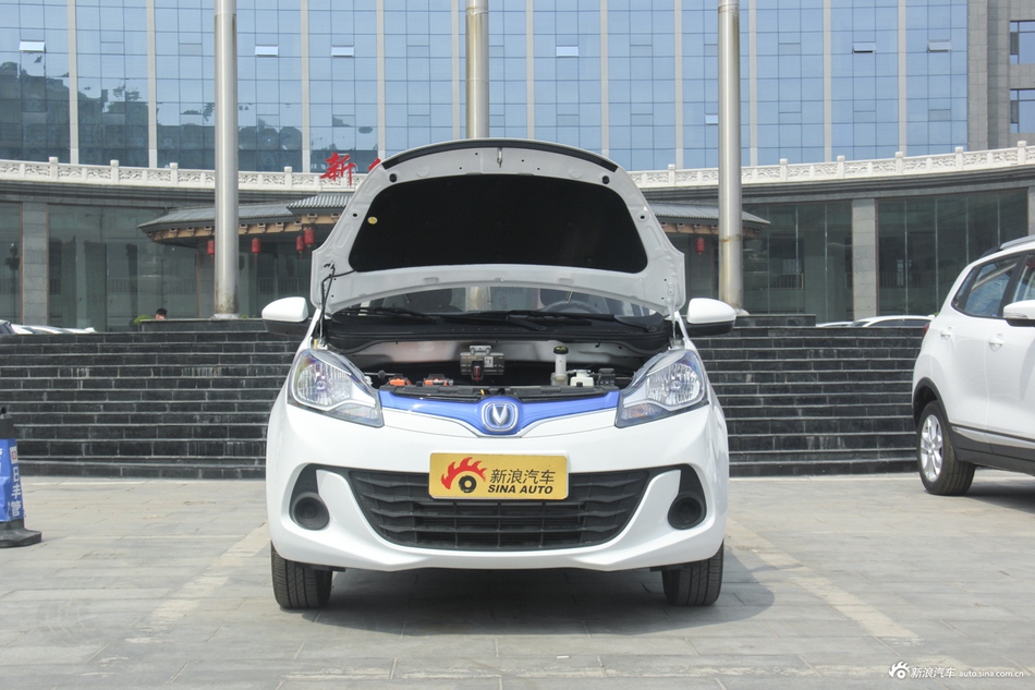  2019款奔奔EV360改款 标准型 