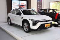 2022款奔腾B70S 2.0T智潮统帅