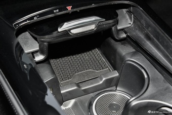 2024款奔驰E级 改款二 E 260 L