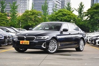 2022款宝马5系 改款二 530Li 尊享型 豪华套装