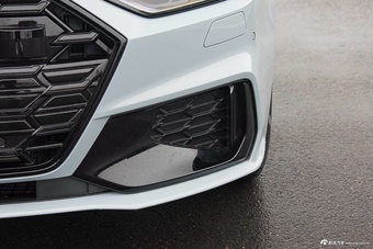 2024款奥迪A7L 45 TFSI quattro RS 套件竞速版