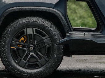 2025款RIVIAN R1T 基本型 官图