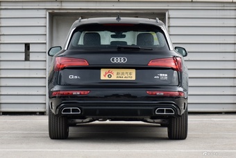 2026款奥迪Q5L 45周年典藏版 45 TFSI 豪华动感型