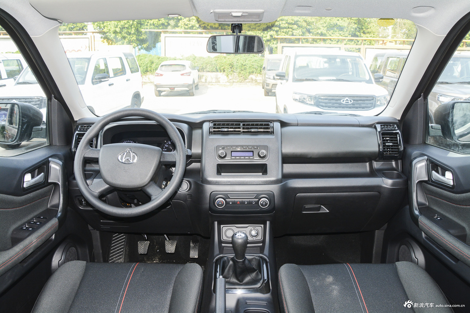 2019款长安欧尚X70A 1.5L 手动基本型国VI