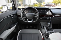  2019款宝骏RC-6 1.5T手动24小时在线豪华型