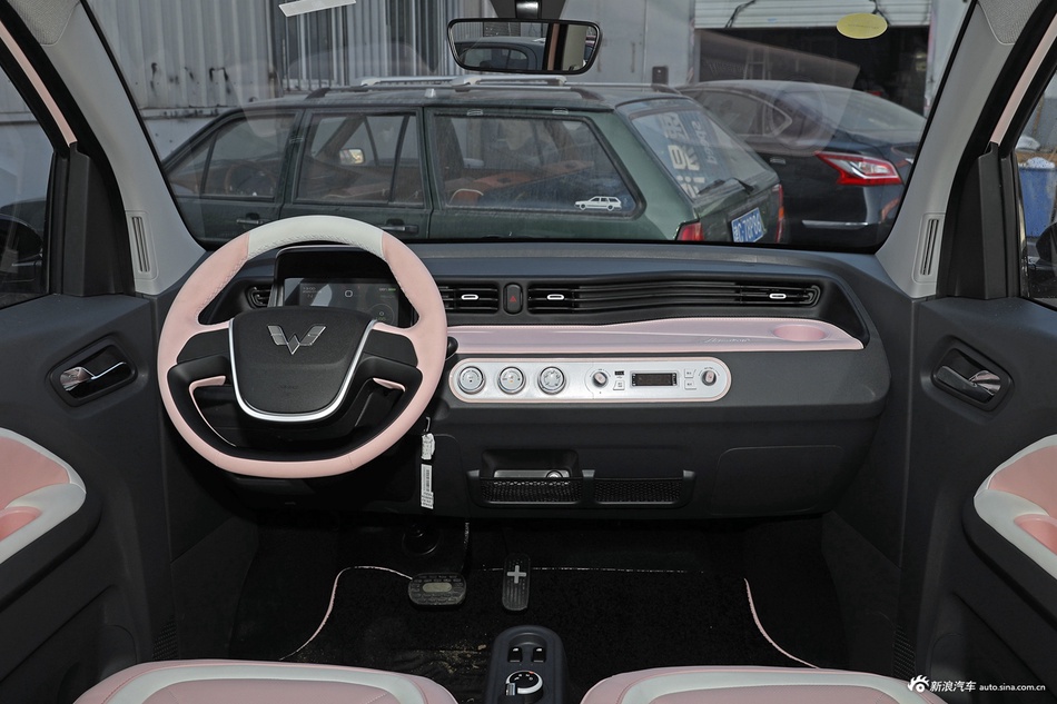 2021款宏光MINIEV 马卡龙夹心款170km 磷酸铁锂