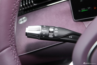 2025款岚图FREE+ 四驱乾崑版