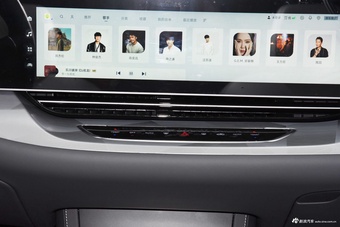 2025款极狐 阿尔法S6 735MAX 175kW