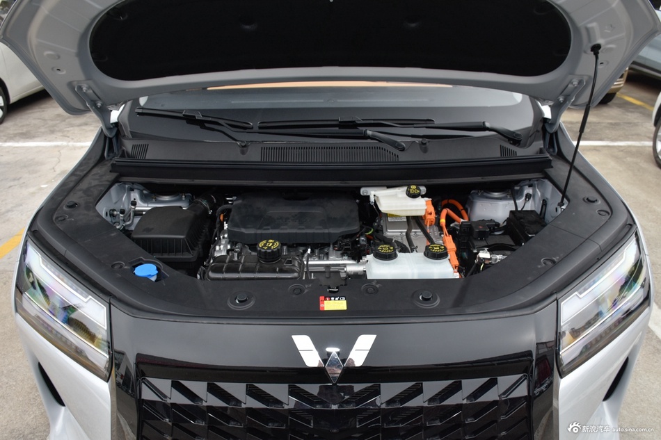 2025款五菱星光730 PHEV 125km 豪华型