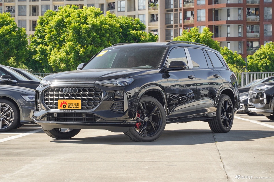 2024款奥迪Q6 45 TFSI quattro 黑武士版 6座