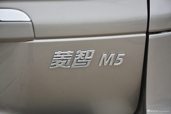  2020款菱智M5L 1.6L手动7座豪华型