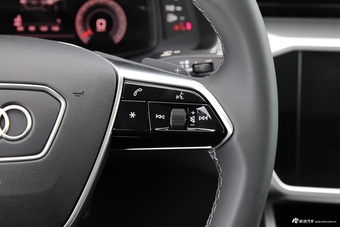 2025款奥迪A6（进口） allroad quattro 55 TFSI 尊享越野型