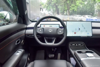 2027款长安启源Q06 670 双电机智享型