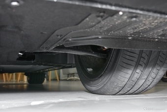 2025款零跑B01 550激光雷达版