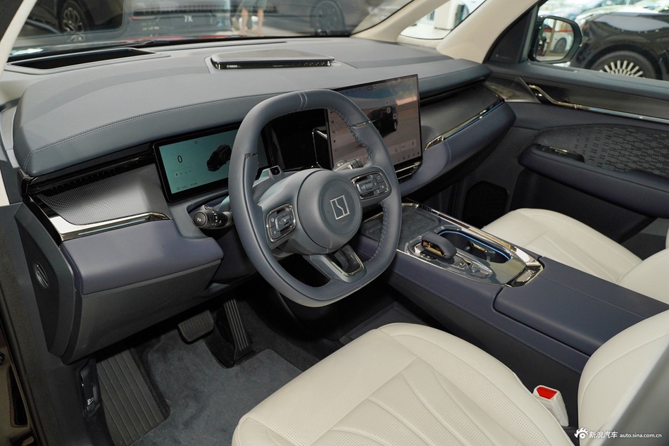 2024款ZEEKR 009 光辉典藏版