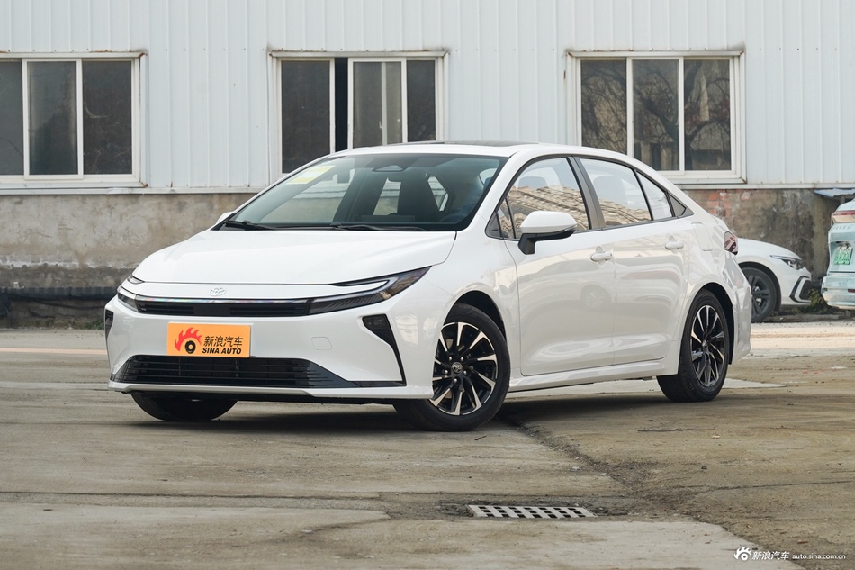 2026款卡罗拉 1.8L 双擎 精英版