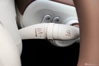 2026款奔腾小马 222km 炫彩马