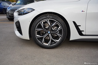 2022款宝马4系430i Gran Coupe M运动曜夜套装