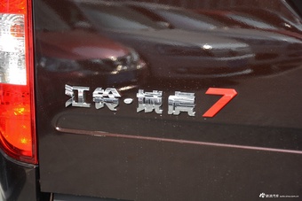 2022款域虎7 2.0T手动柴油四驱舒享型长轴