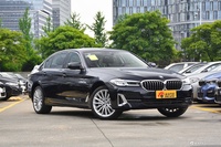 2022款宝马5系 改款二 530Li 尊享型 豪华套装