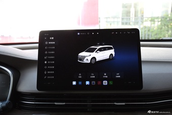 2025款荣威iMAX8 DMH 1.5T 陆尊奢享版