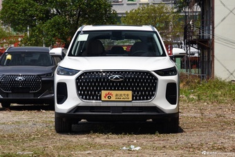 2024款瑞虎8 L 2.0T 两驱舒适版 5座