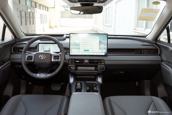 2026款威兰达 2.5L 智能电混双擎 四驱MAX