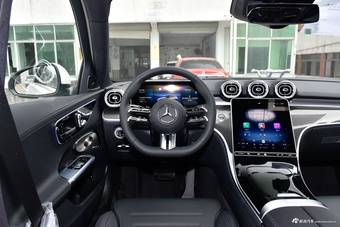 2026款奔驰C级 C 260 L 运动版