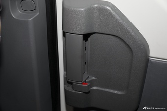 2021款凯锐浩克2.0L手动畅运标准6座平顶1TZS