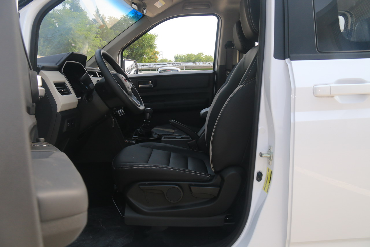 2021款五菱征程 1.5T手动豪华型